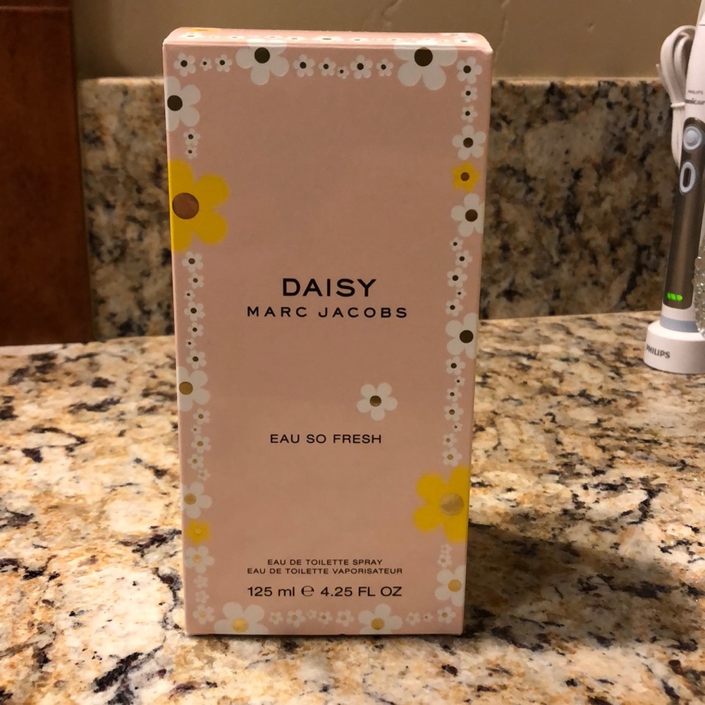 Marc Jacobs Daisy 4.25 Oz spray